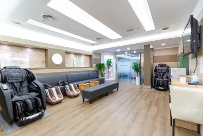 신통방통한의원 사진 1 (업체가 네이버 플레이스에 올린 사진)