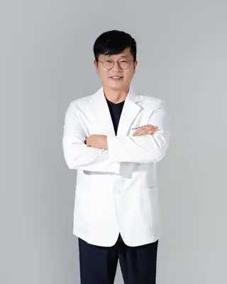 충무공한의원 사진 3 (업체가 네이버 플레이스에 올린 사진)