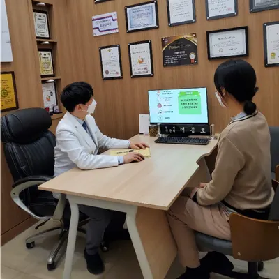 동탄더행복한의원 사진 1 (업체가 네이버 플레이스에 올린 사진)