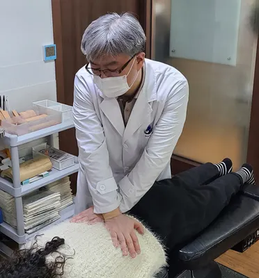 생명마루장수한의원 사진 1 (업체가 네이버 플레이스에 올린 사진)