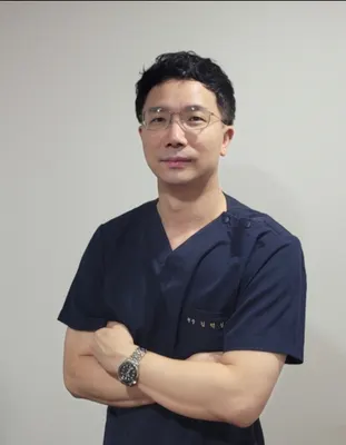 웰빙한의원 사진 1 (업체가 네이버 플레이스에 올린 사진)