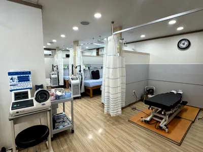 서진한의원 사진 3 (업체가 네이버 플레이스에 올린 사진)