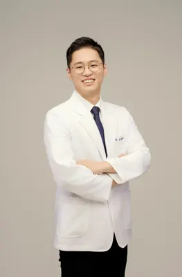 바른침한의원 사진 1 (업체가 네이버 플레이스에 올린 사진)