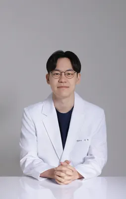 일류한의원 사진 1 (업체가 네이버 플레이스에 올린 사진)