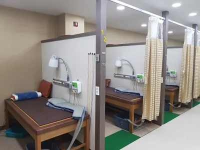 편안몸한의원 사진 3 (업체가 네이버 플레이스에 올린 사진)