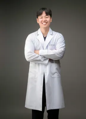 배동렬한의원 사진 1 (업체가 네이버 플레이스에 올린 사진)