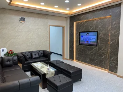 청담한의원 사진 2 (업체가 네이버 플레이스에 올린 사진)