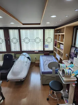 영도한의원 사진 3 (업체가 네이버 플레이스에 올린 사진)