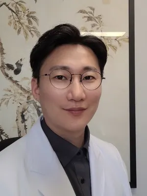 건대청솔한의원 사진 1 (업체가 네이버 플레이스에 올린 사진)