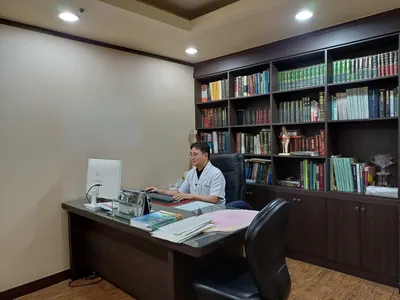 청담한의원 사진 2 (업체가 네이버 플레이스에 올린 사진)