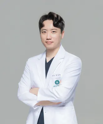 백설한의원 사진 1 (업체가 네이버 플레이스에 올린 사진)