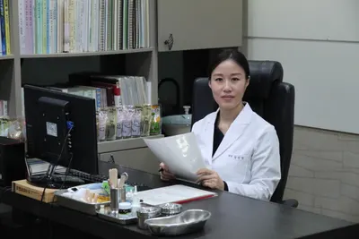 더상춘한의원 사진 1 (업체가 네이버 플레이스에 올린 사진)