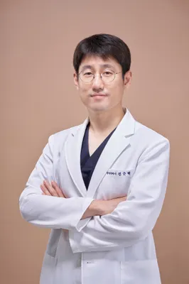 늘푸른한의원 사진 1 (업체가 네이버 플레이스에 올린 사진)